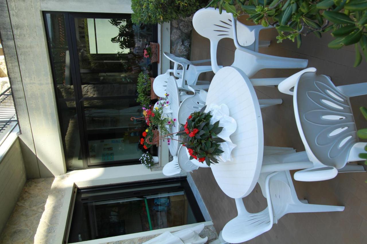 Hotel Montecarlo Camaiore Bagian luar foto