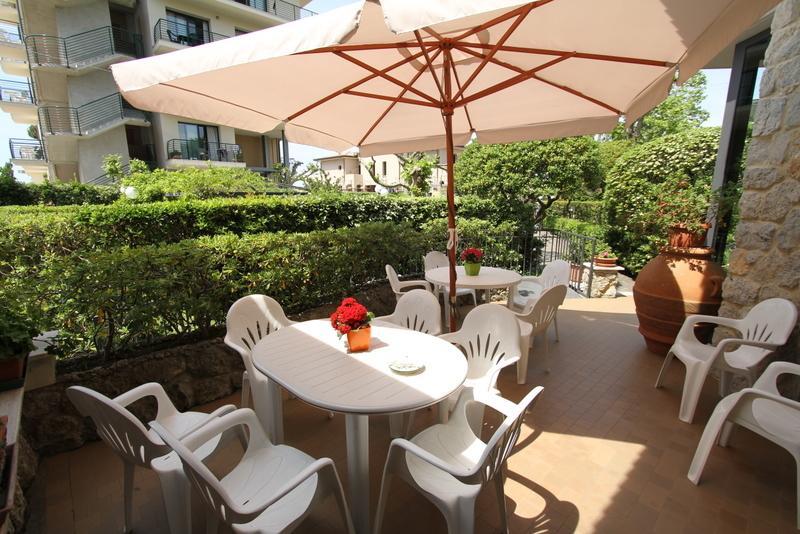 Hotel Montecarlo Camaiore Ruang foto