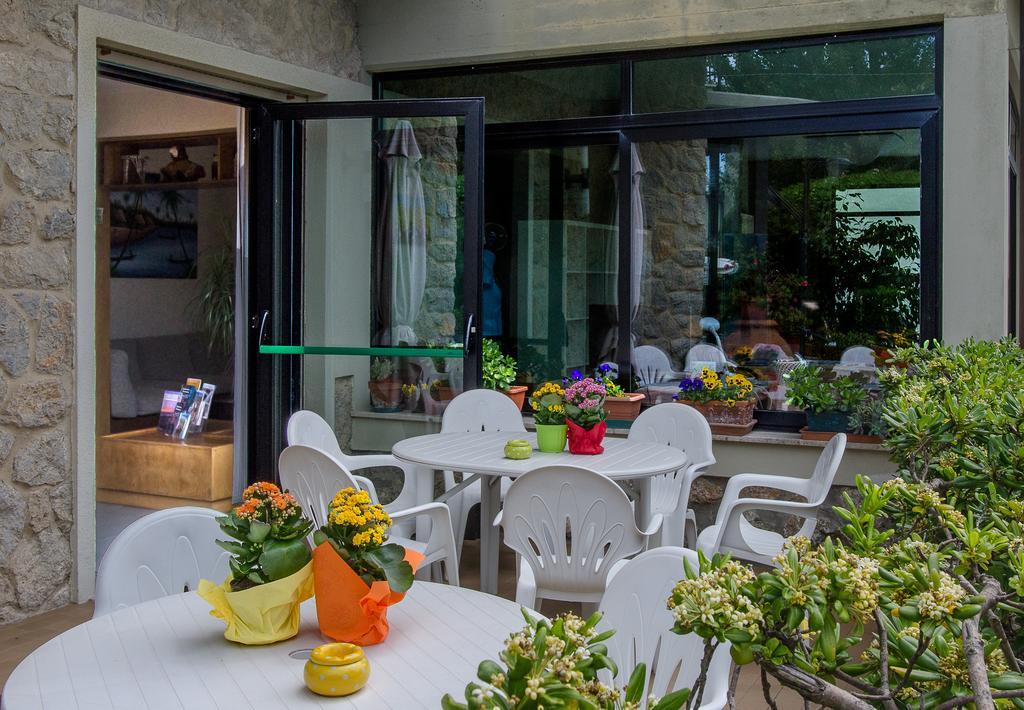Hotel Montecarlo Camaiore Bagian luar foto