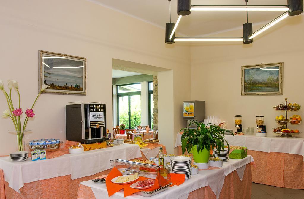 Hotel Montecarlo Camaiore Bagian luar foto